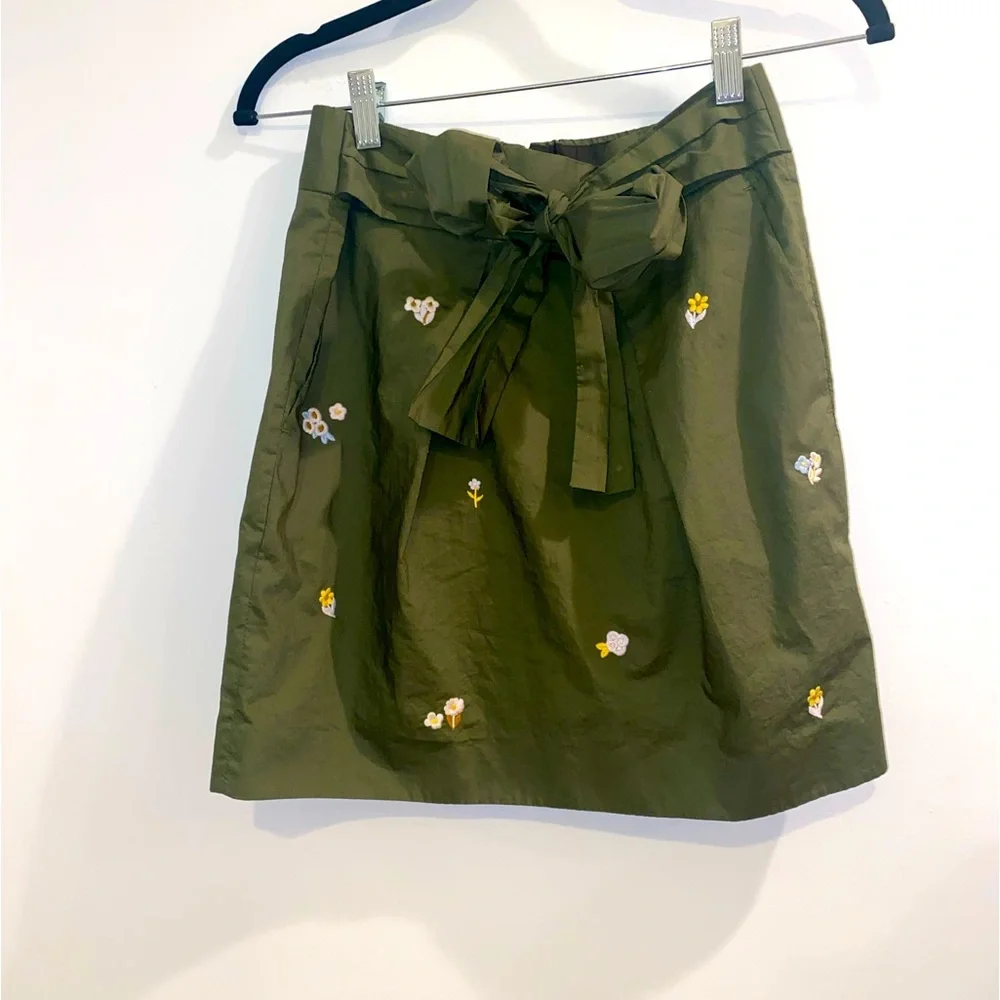 🍃 J.Crew Floral Embroidered Tie-Waist Skirt – Size 2